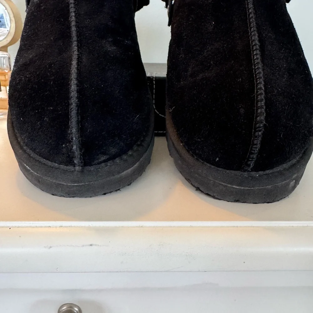 UGG Black Shearling Clogs Mules Women’s SZ 12 - Picture 4 of 10